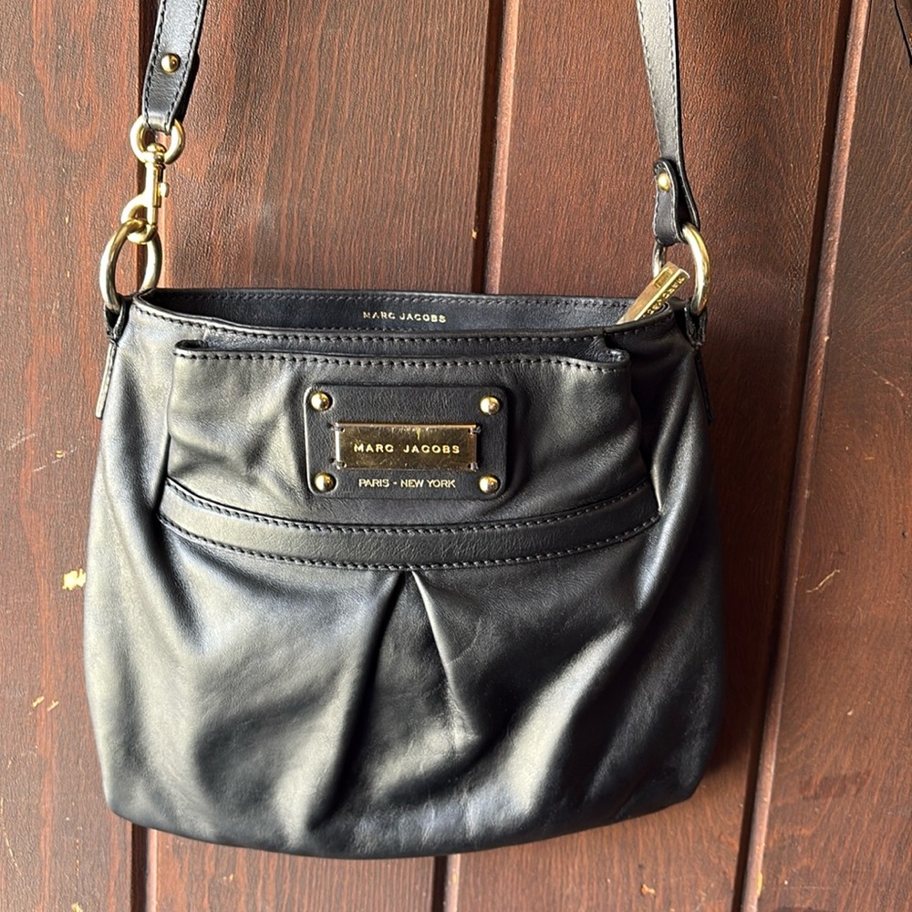 Marc Jacobs Black Leather royal asa Crossbody
